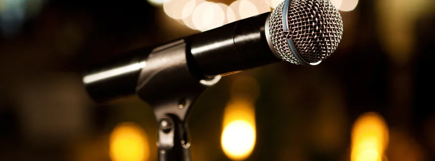 Mapledurham -  Glen Leon Band - Tom Jones 60s Night
