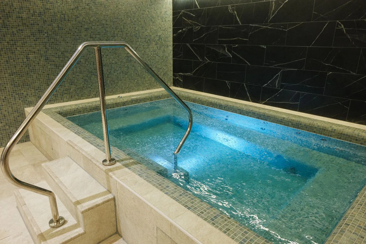 spa pool